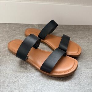 Universal Thread Black Double-Strap Slide Sandals